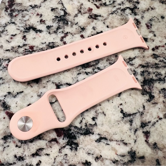 Apple | Series 6 Watch (GPS + Cellular) 40mm Gold Aluminum w/ Pink Sport Band - Picture 14 of 16